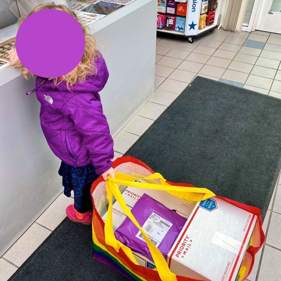 Meet your Posher, Theresa - Picture 2 of 3